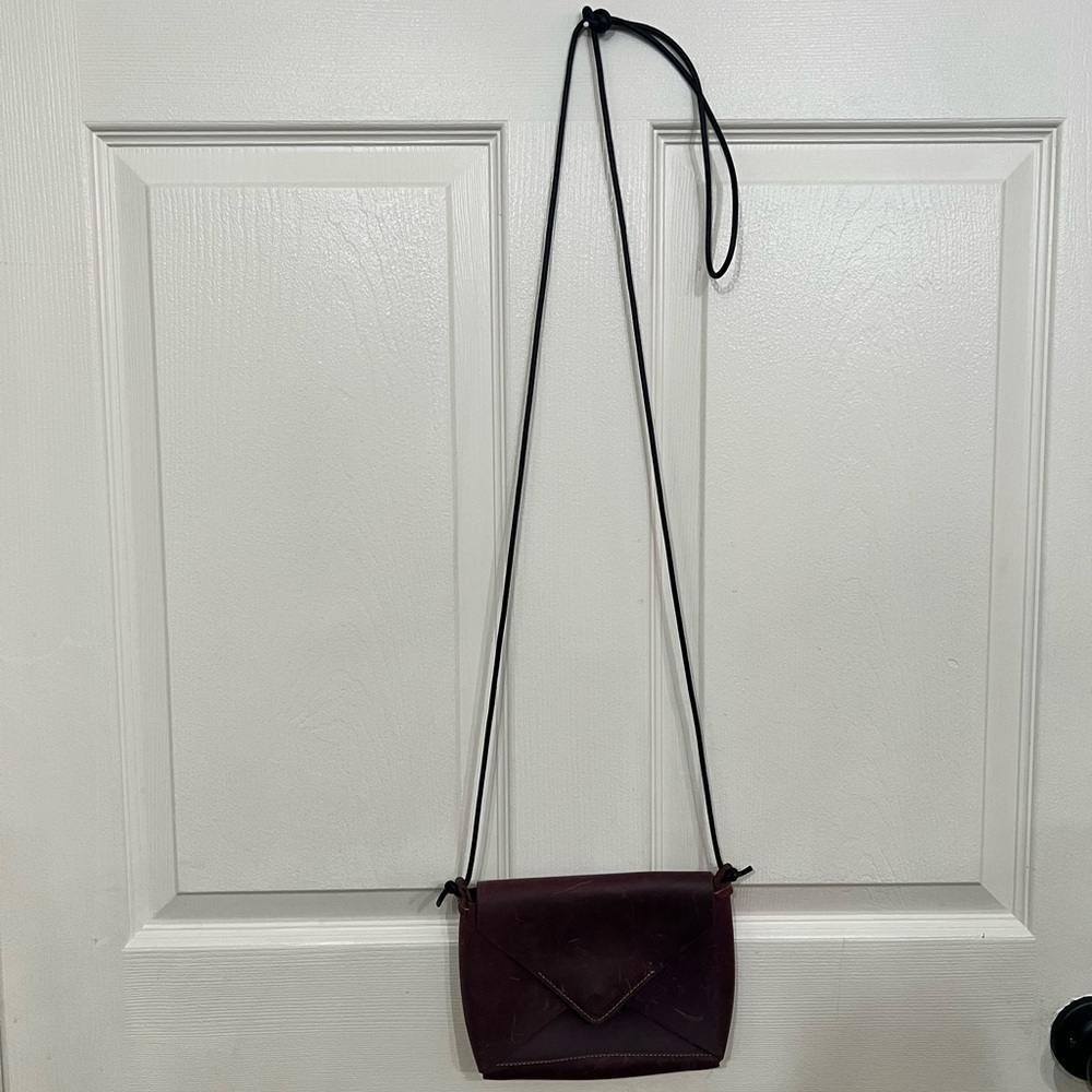 HOLTZ Genuine Fine Leather Envelop Mini Crossbody Bag Deep Burgundy - Picture 3 of 4